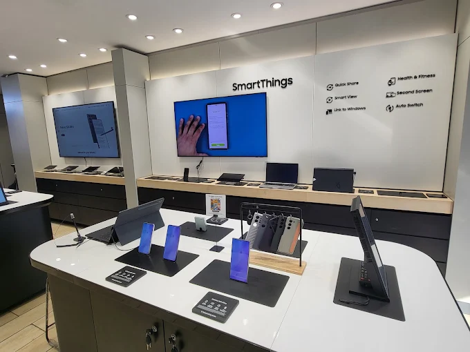 Samsung Experience Store- Samrat Ashok Nagar, Indore store image