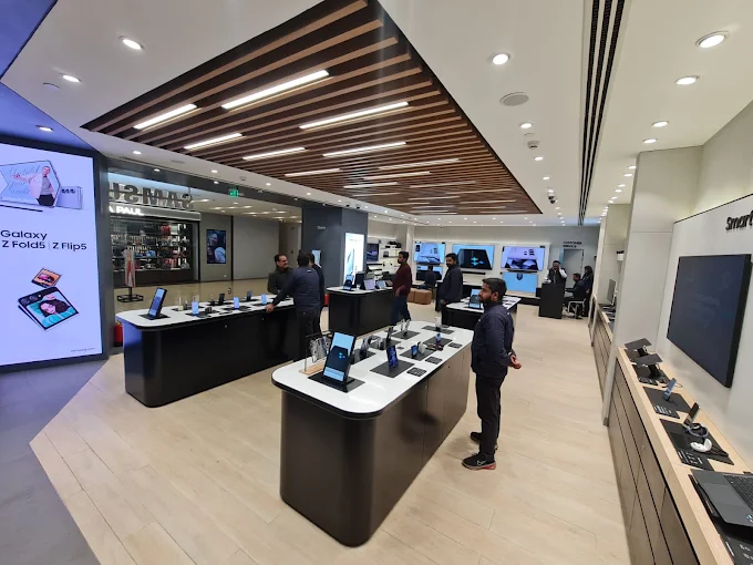 Samsung Experience Store- Nexus Select City Walk store image 3