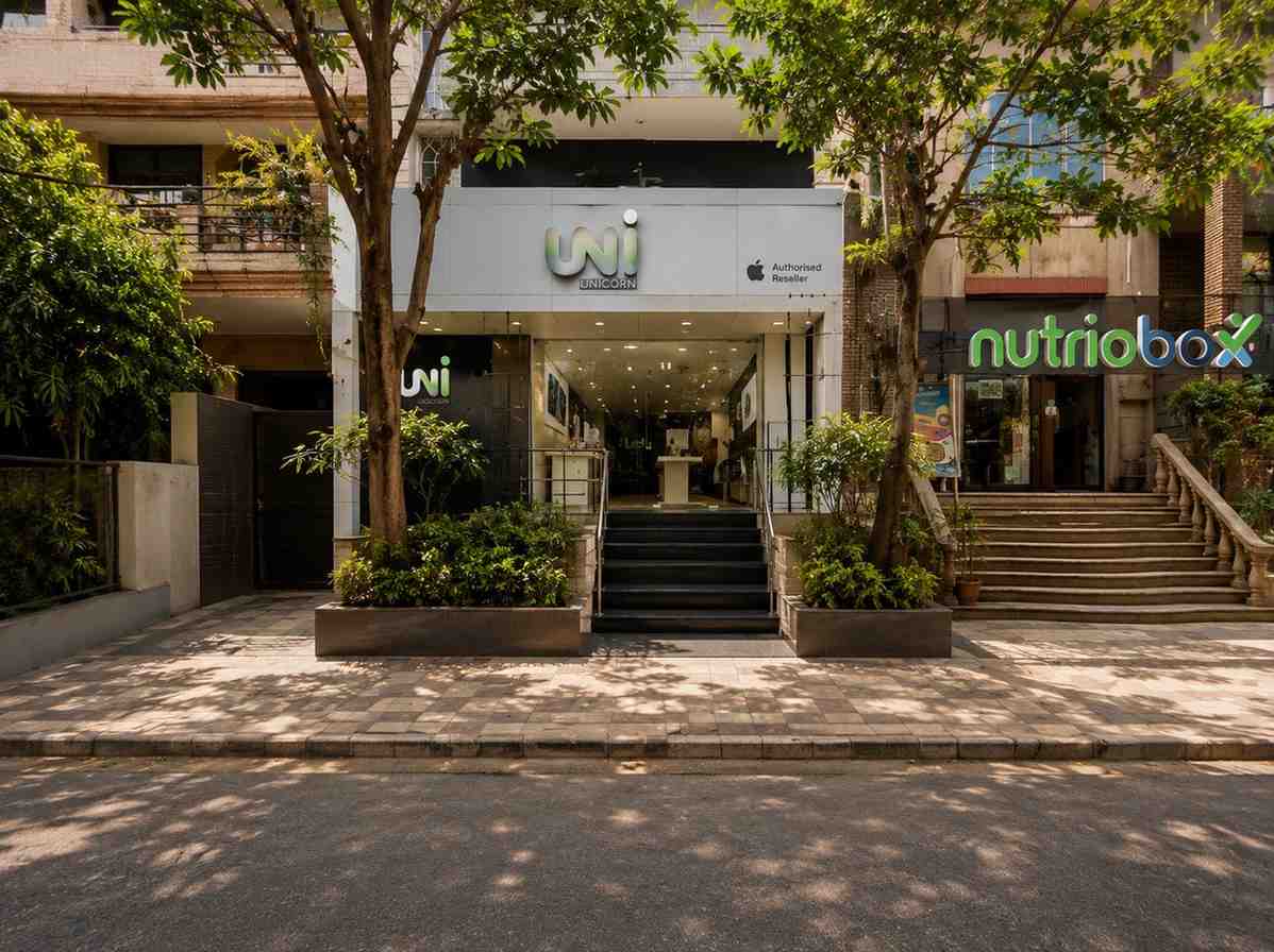 UNICORN -Apple Premium Reseller-Malviya nagar storefront