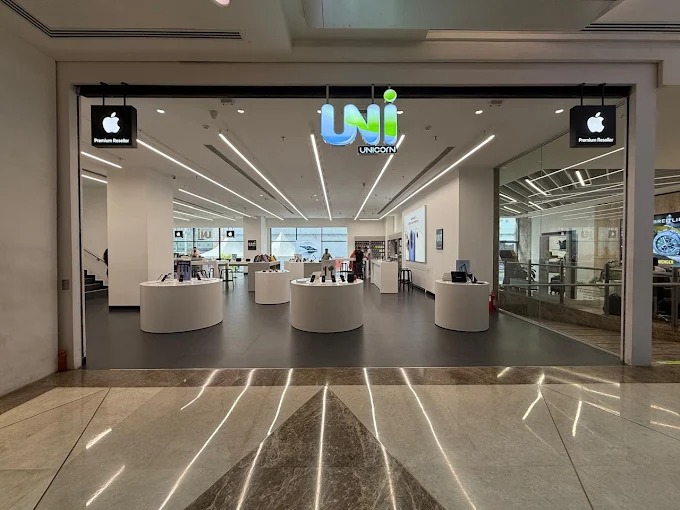 Unicorn-Flagship Apple Reseller-Ahmedabad One Mall storefront