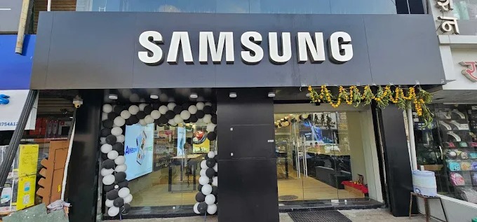 Samsung Experience Store- Thakkar bapanagar Nikol storefront
