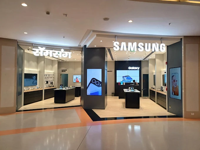 Samsung Experience Store- VR Mall-Nagpur storefront