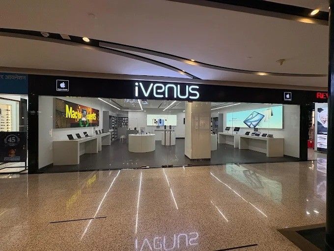 IVENUS-Apple Premium Reseller-Palava City storefront