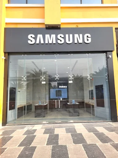 Samsung Experience Store- Spectrum Metro Mall, Noida storefront