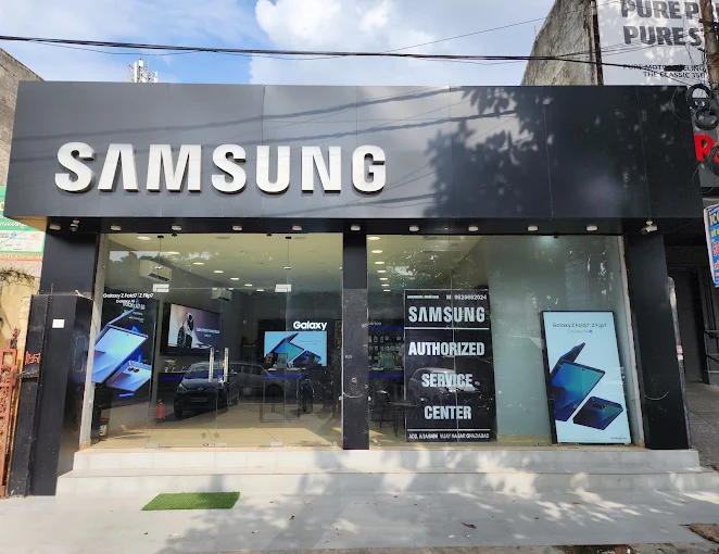 Samsung Experience Store- Vijay Nagar, Ghaziabad storefront