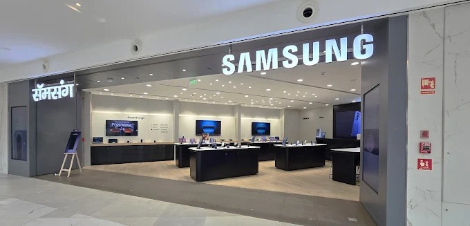 Samsung Experience Store- Borivali East SkyCity Mall storefront