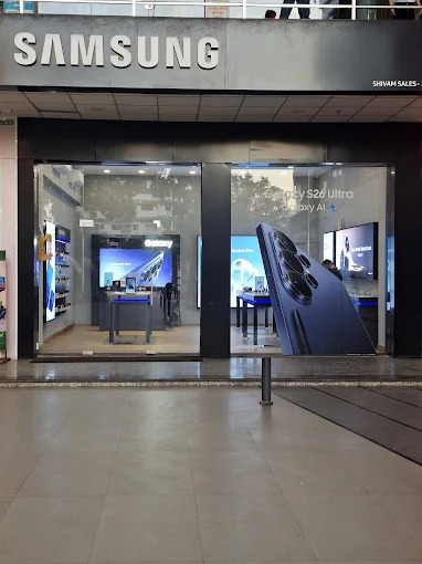 Samsung Experience Store- Katargam storefront
