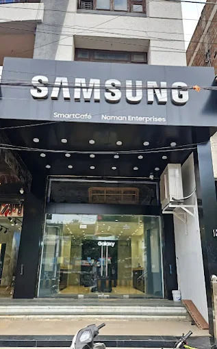 Samsung Experience Store- Usha Nagar Extension, Indore storefront