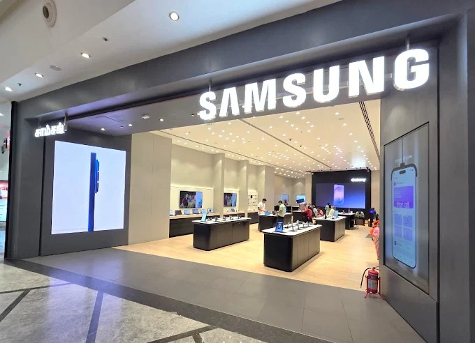 Samsung Experience Store- Phoenix Market City-Velachery storefront
