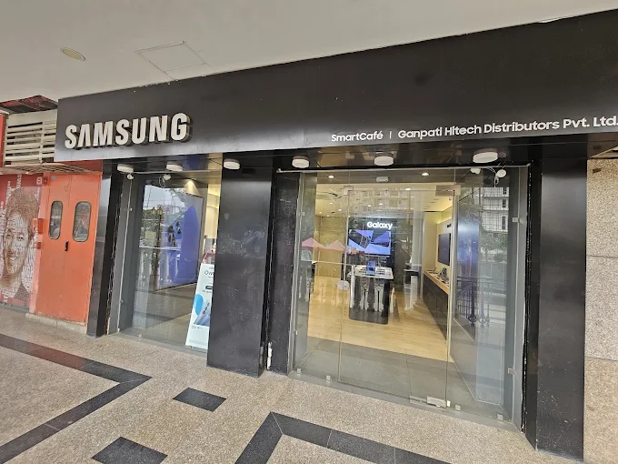 Samsung Experience Store- GNB Mall, Ghaziabad storefront
