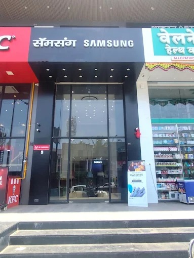 Samsung Experience Store- Dhanori storefront