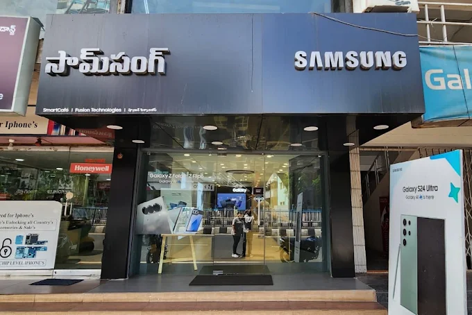 Samsung Experience Store- Resapuvani Palem, Visakhapatnam storefront