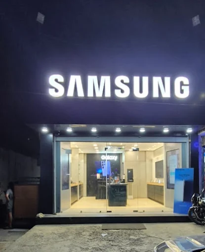 Samsung Experience Store- NIT, Faridabad storefront