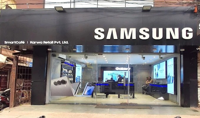 Samsung Experience Store- Dilshad Garden storefront