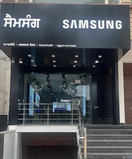Samsung Experience Store- Dhakoli, Mohali, SAS Nagar storefront