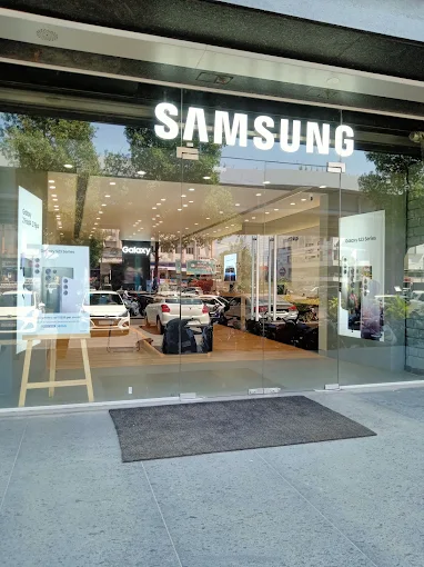 Samsung Experience Store- Inorbit Mall, Vadodara storefront