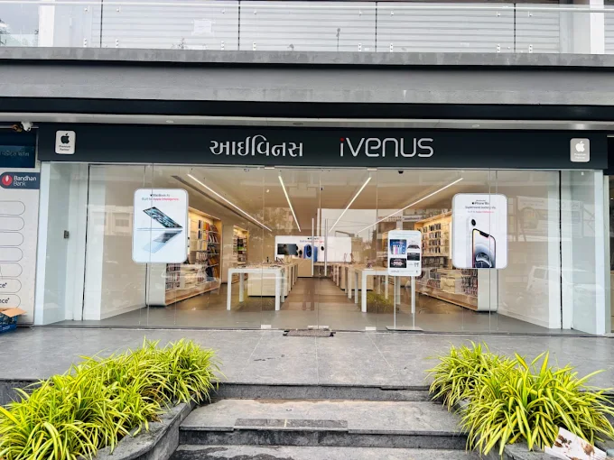 iVenus - Apple Premium Partner, OLD Padra Road, Vadodara storefront