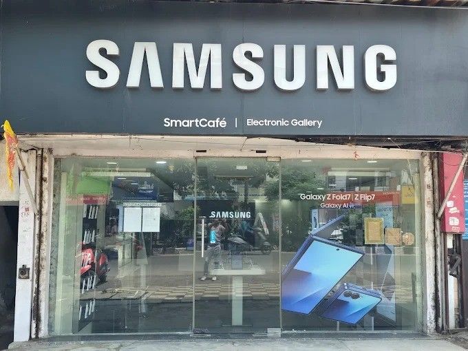 Samsung Experience Store- Rohini Sector 16 storefront