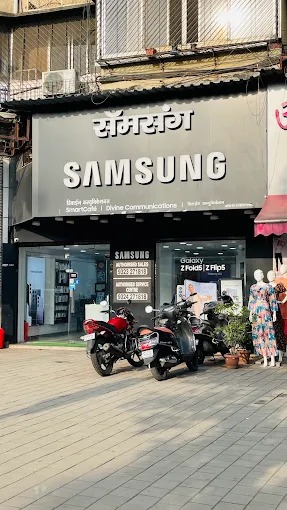 Samsung Experience Store- Sion East storefront