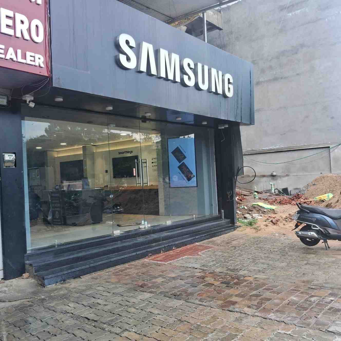 Samsung Experience Store-Udaipur, Sector 5 storefront