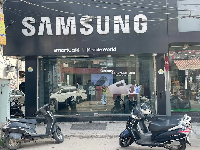 Samsung Experience Store- Mohar Singh Nagar, Ludhiana storefront