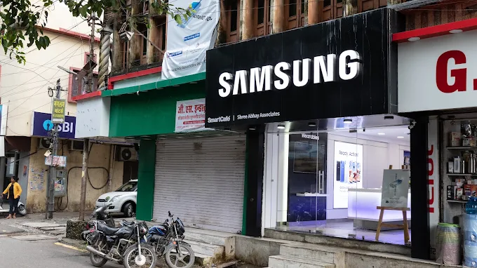 Samsung Experience Store-Udaipur, Udaipole storefront
