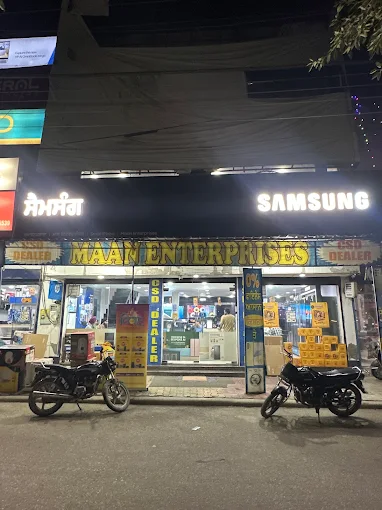 Samsung SmartPlaza - Maan Enterprises, Amritsar storefront