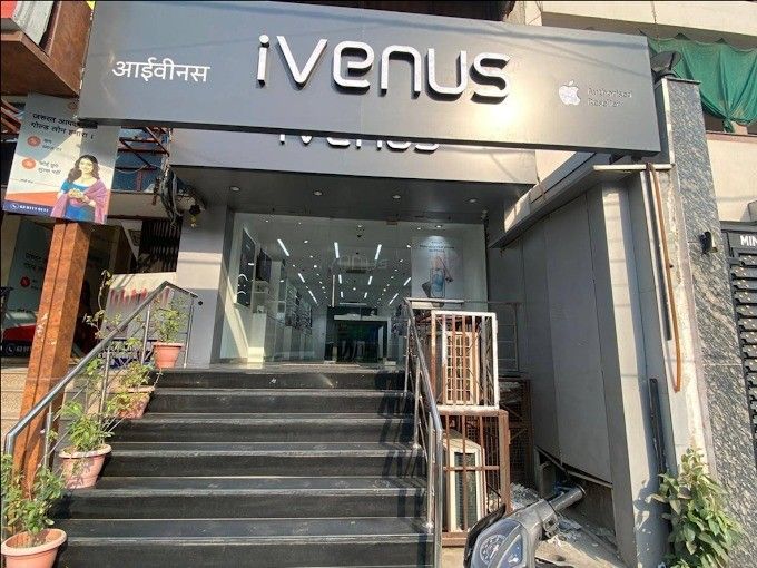 iVenus- Apple Authorised Reseller- Naraina Vihar storefront