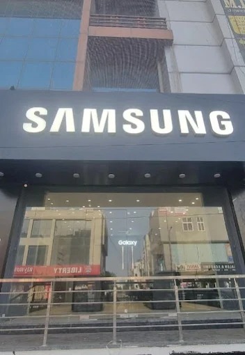 Samsung Experience Store- Kesar Nagar Chauraha storefront