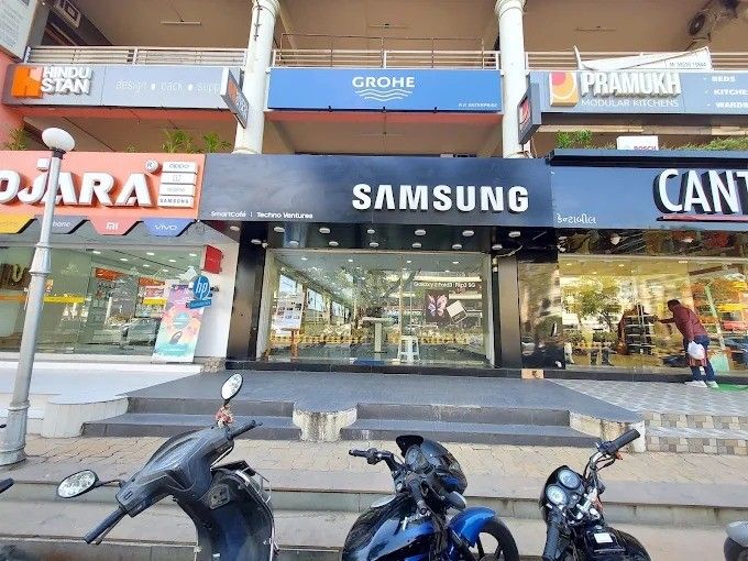 Samsung Experience Store- Prahlad Nagar Road storefront
