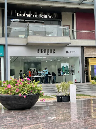 Imagine- Apple Premium Reseller, Sector No 65, Gurugram storefront