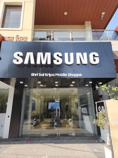 Samsung Experience Store- Annapurna Road, Indore storefront