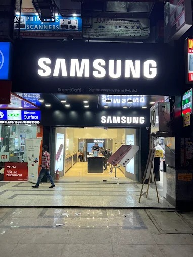 Samsung Experience Store- Nehru Place storefront