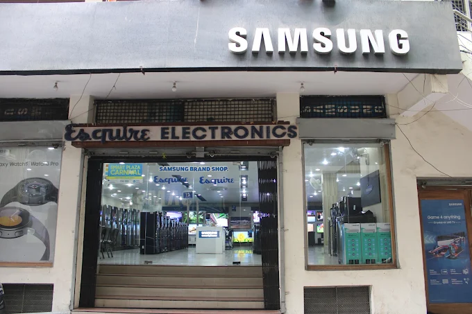 Samsung SmartPlaza - Esquire Electronics, Sardar Bazar, Meerut storefront