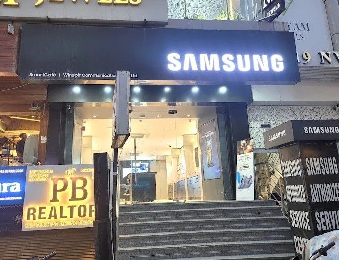 Samsung Experience Store- Punjabi Bagh storefront