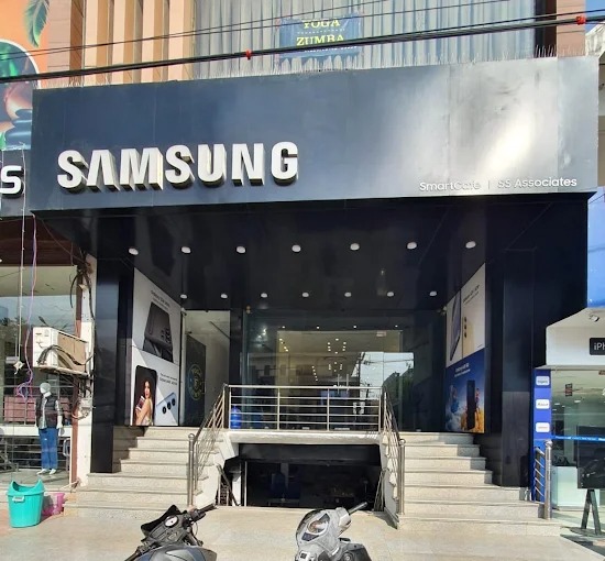 Samsung Experience Store- Mansarovar storefront