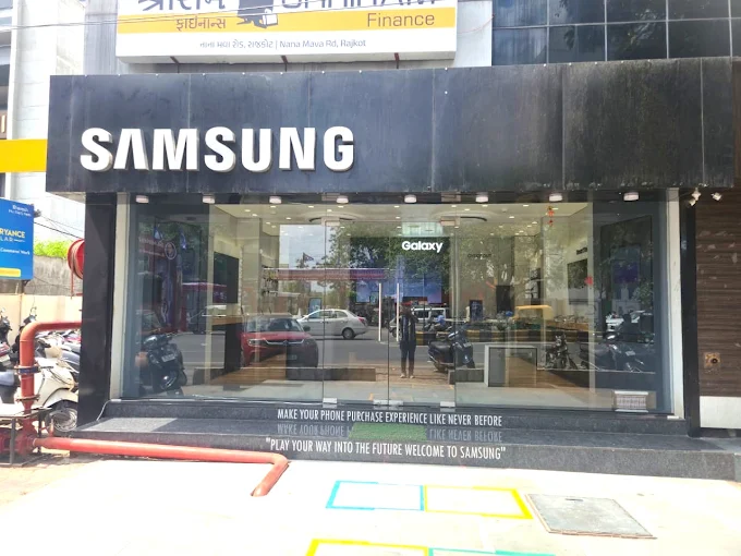 Samsung Experience Store- Nana Mava Road, Rajkot storefront