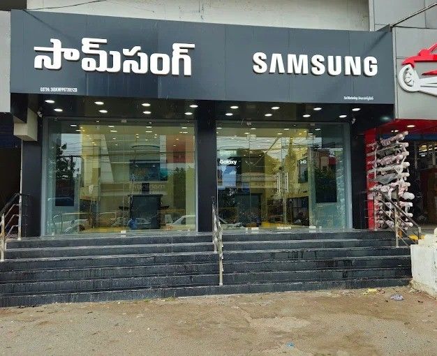 Samsung Experience Store- Karmanghat storefront