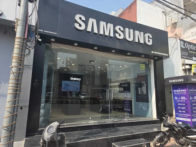 Samsung Experience Store- Rampur Garden, Bareilly storefront