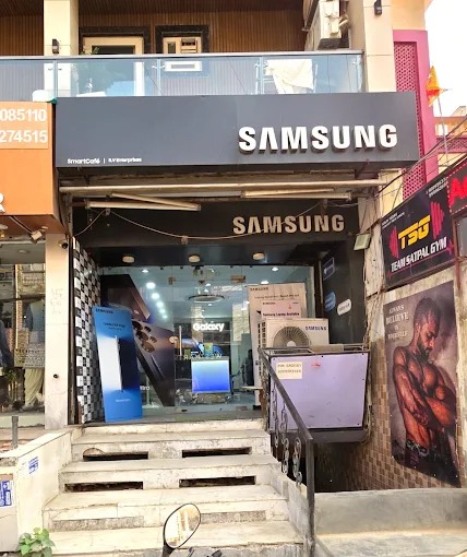 Samsung Experience Store- Patel Nagar storefront