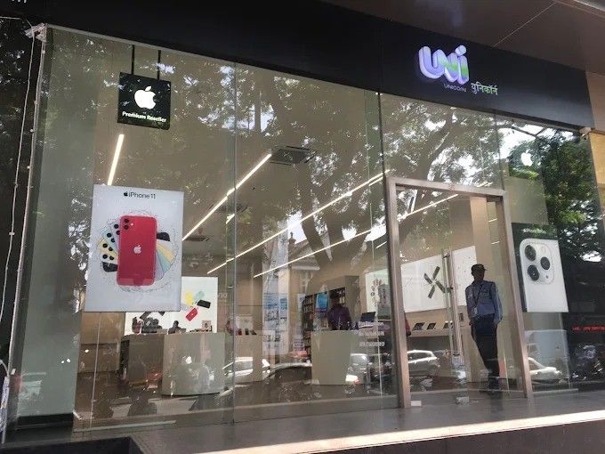 Unicorn-Apple Premium Partner-M.G.Road storefront