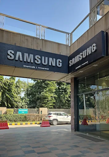 Samsung Experience Store- Sector 50, Gurugram storefront