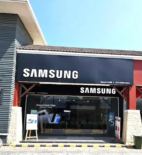 Samsung Experience Store- Bhucho Mandi, Bathinda storefront